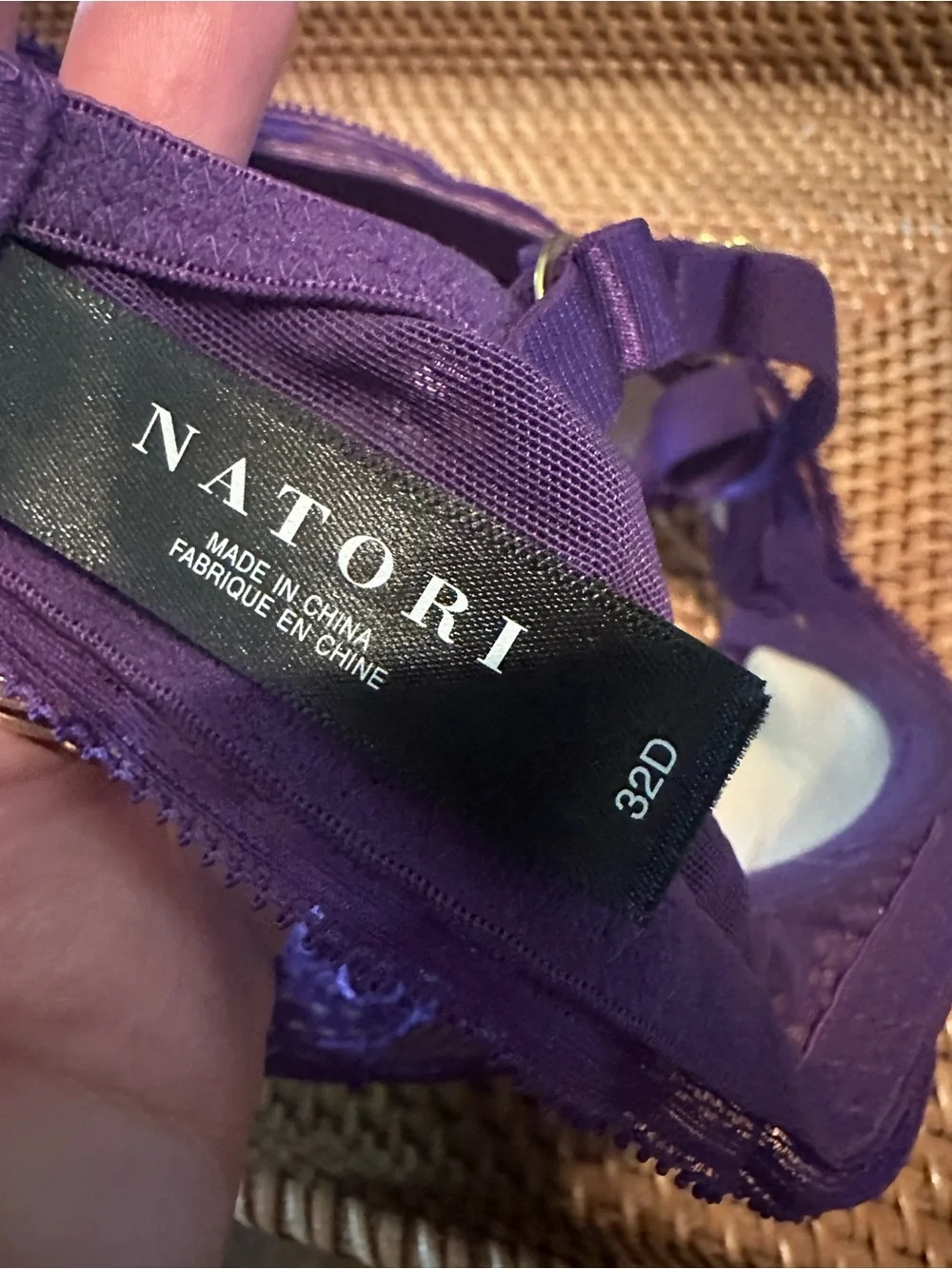 Natori Purple Lace Underwire Bra 32D NWOT Luxury Lingerie
